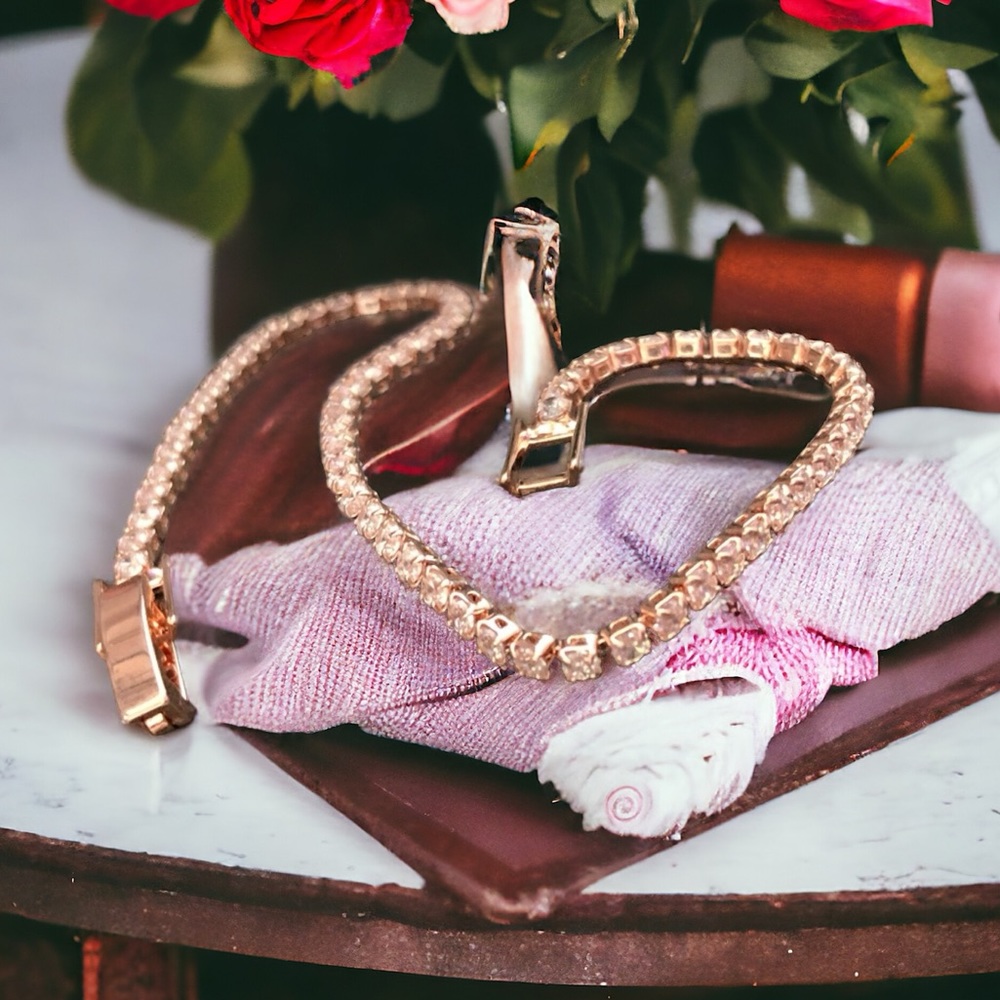 New! Stunning Gold Diamond Tennis Bracelet